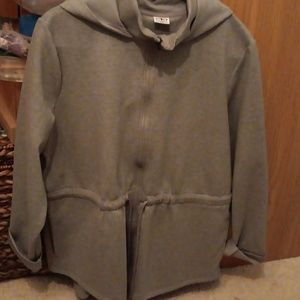 Sweatshirt/Jacket
